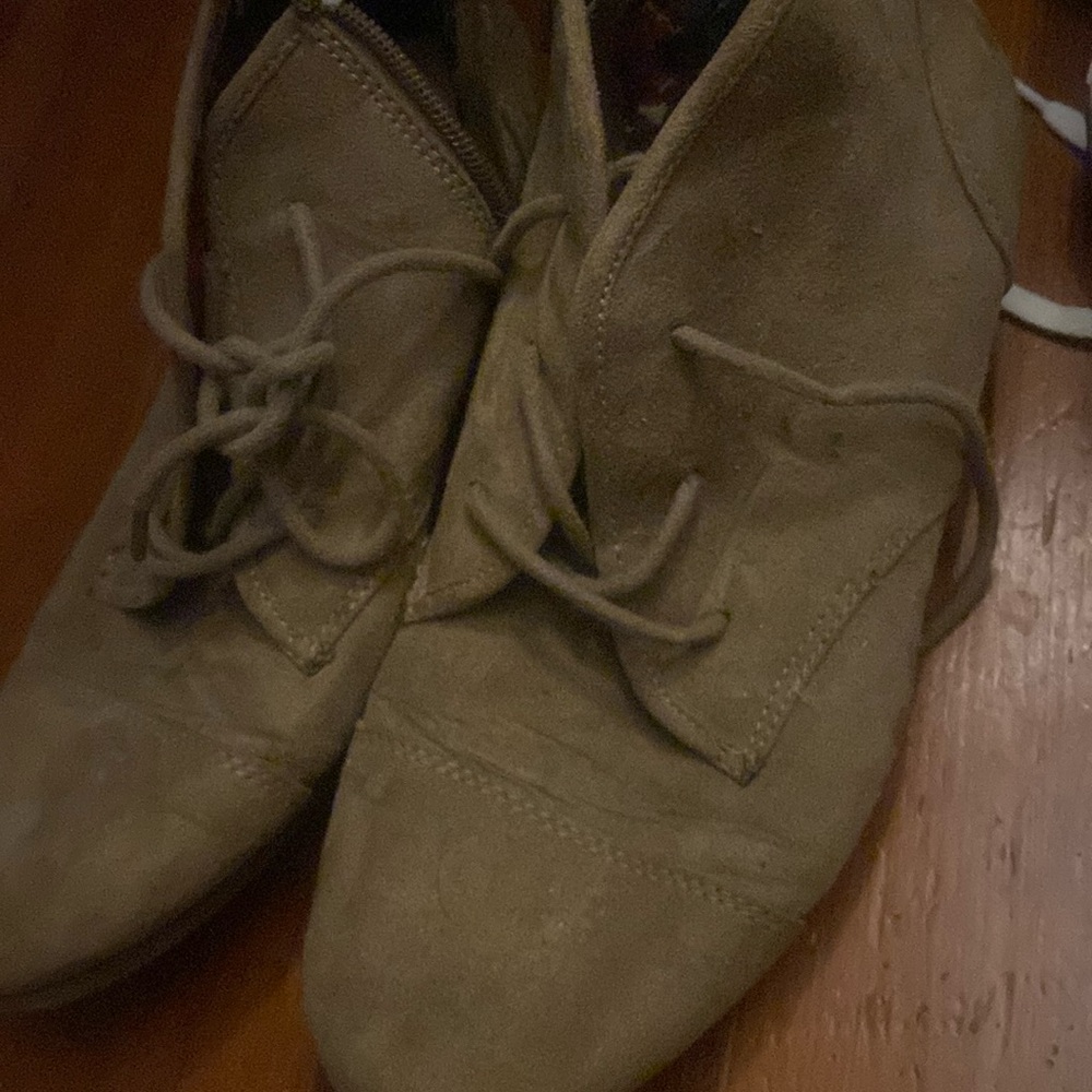 brown boots size 9